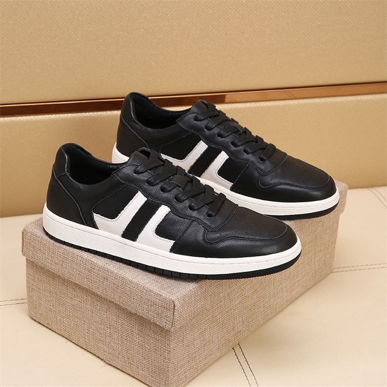 Pra*a sneakers
